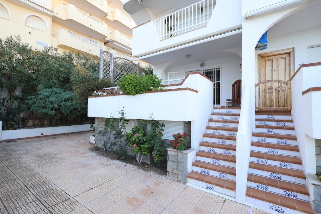 Aguamarina Ground floor bungalow with sea views