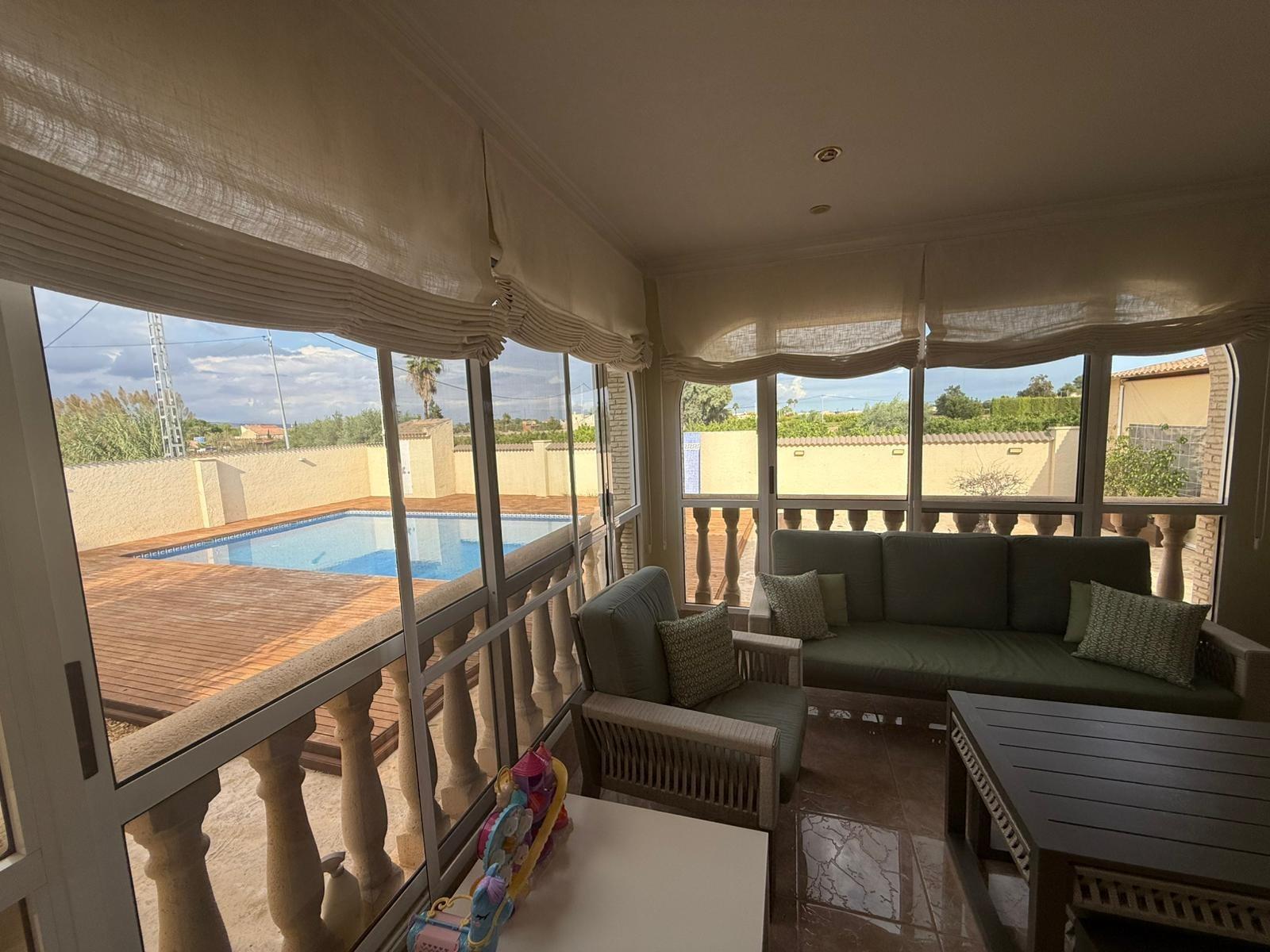 Exterior view in villa for sale in Callosa de Segura