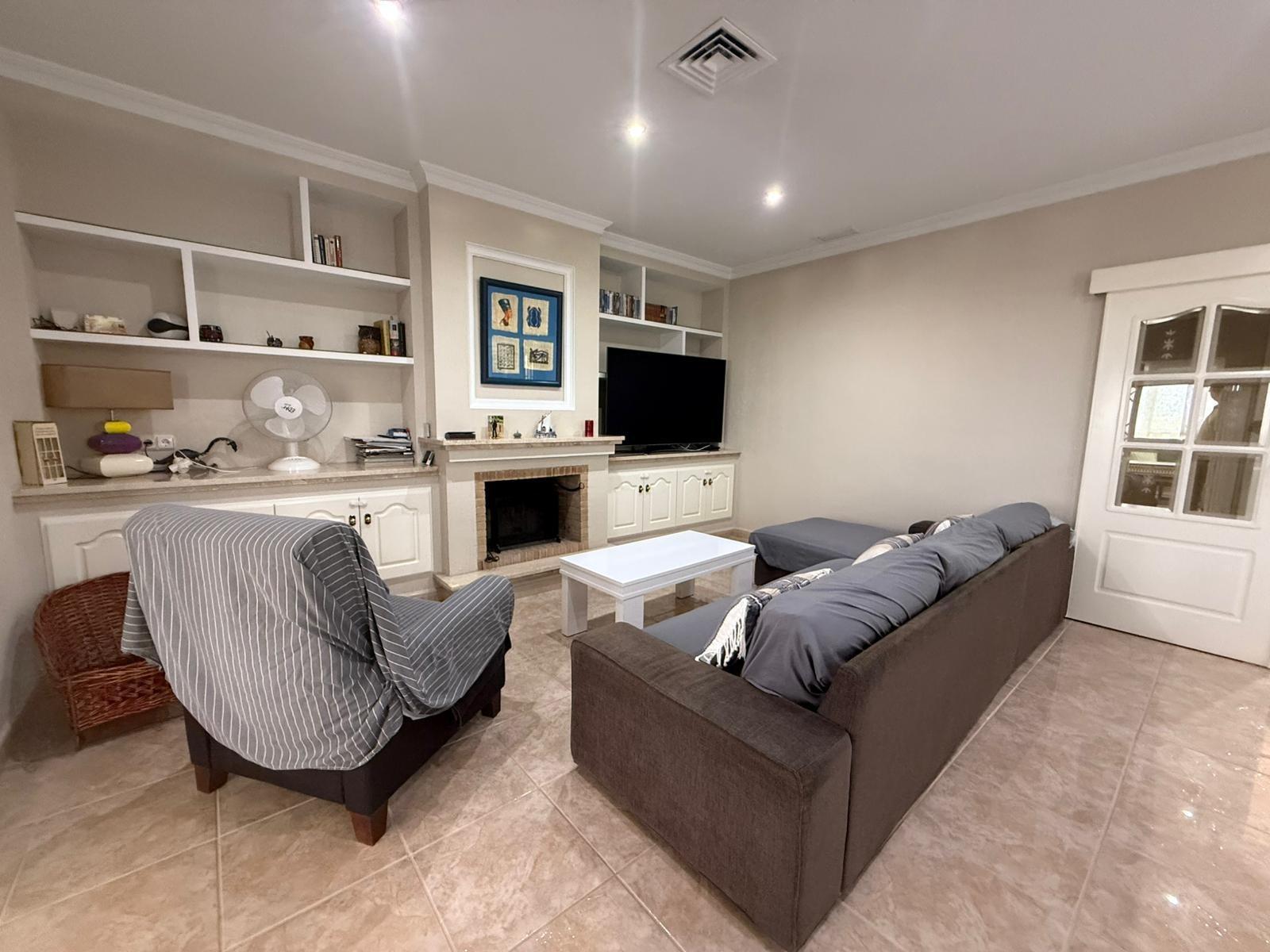 Dining area in villa for sale in Callosa de Segura