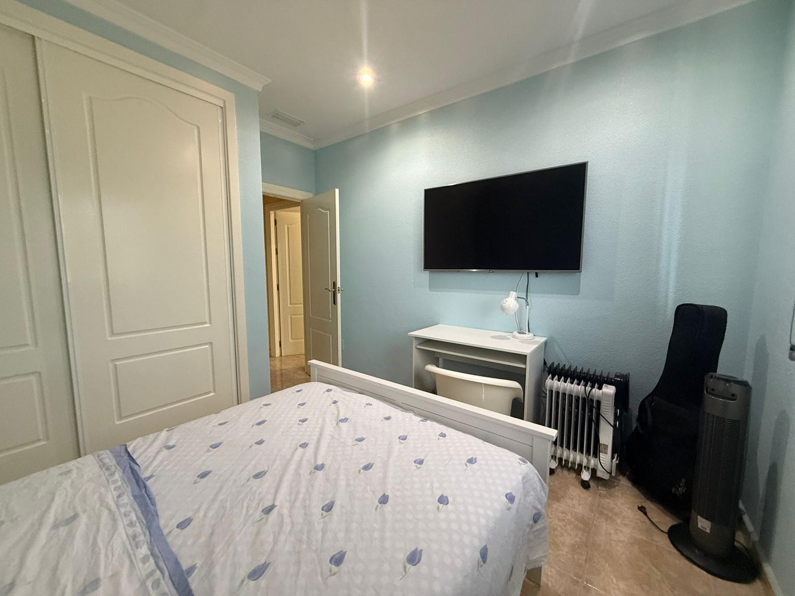 Bedroom in villa for sale in Callosa de Segura
