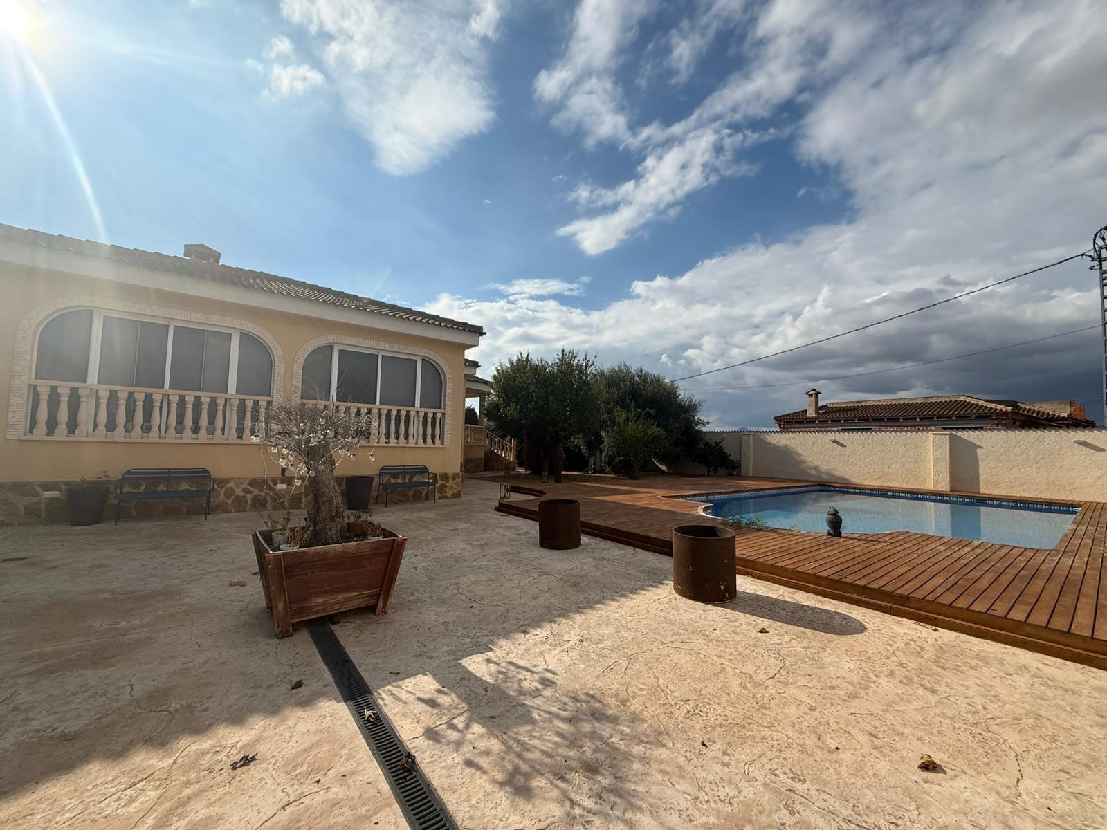 Terrace in villa for sale in Callosa de Segura