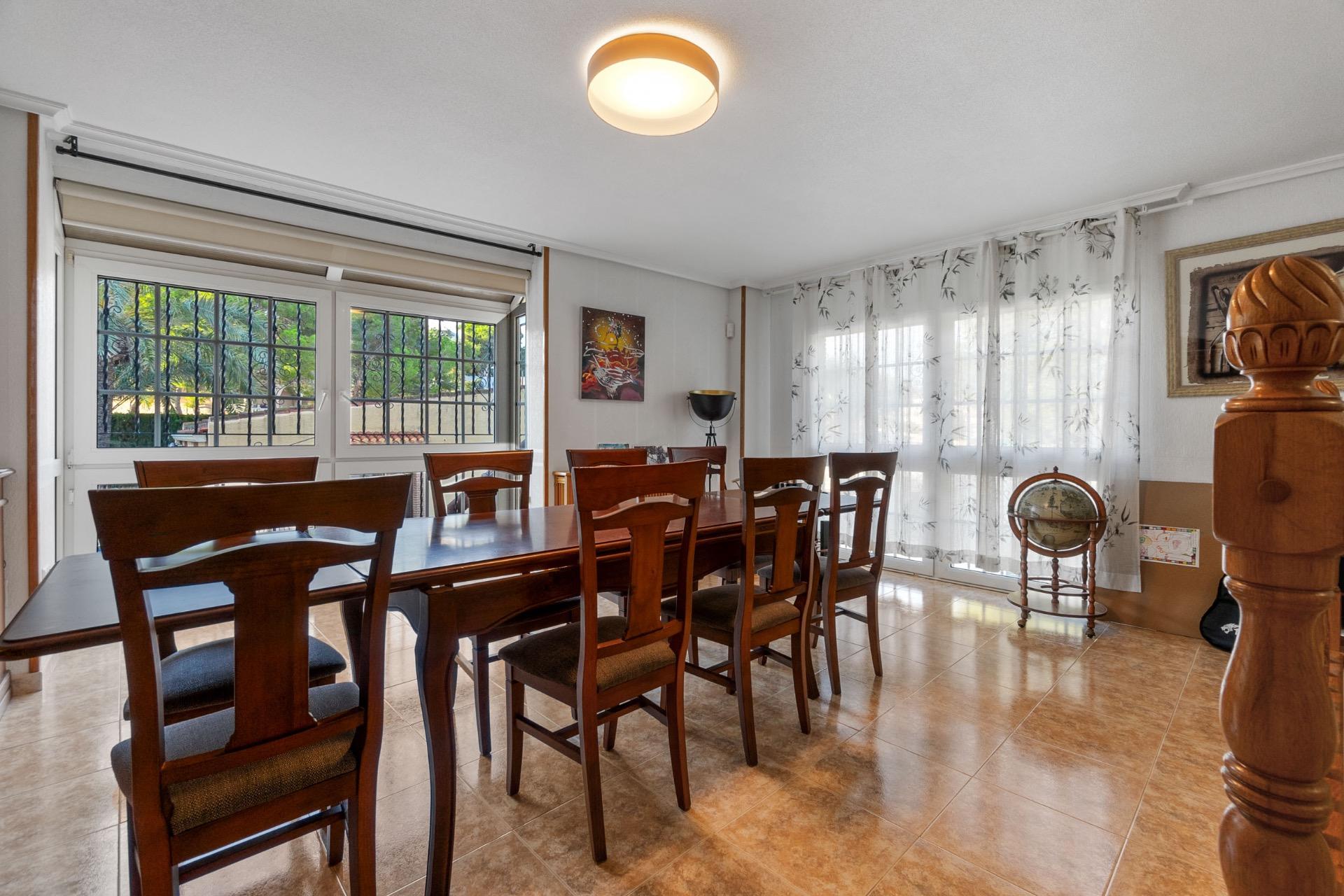 Kitchen in villa for sale in Torrevieja