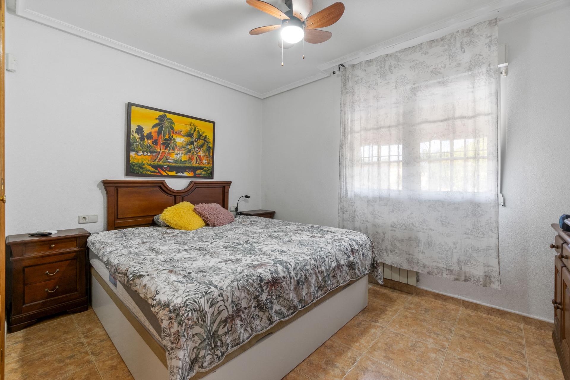 Bedroom in villa for sale in Torrevieja