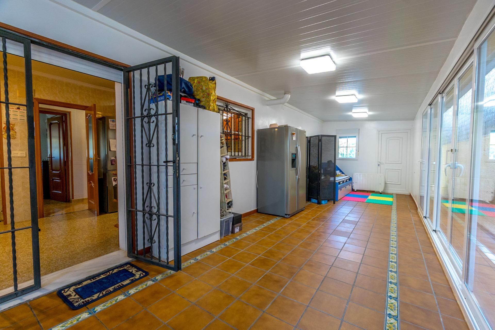 Dining area in villa for sale in Torrevieja