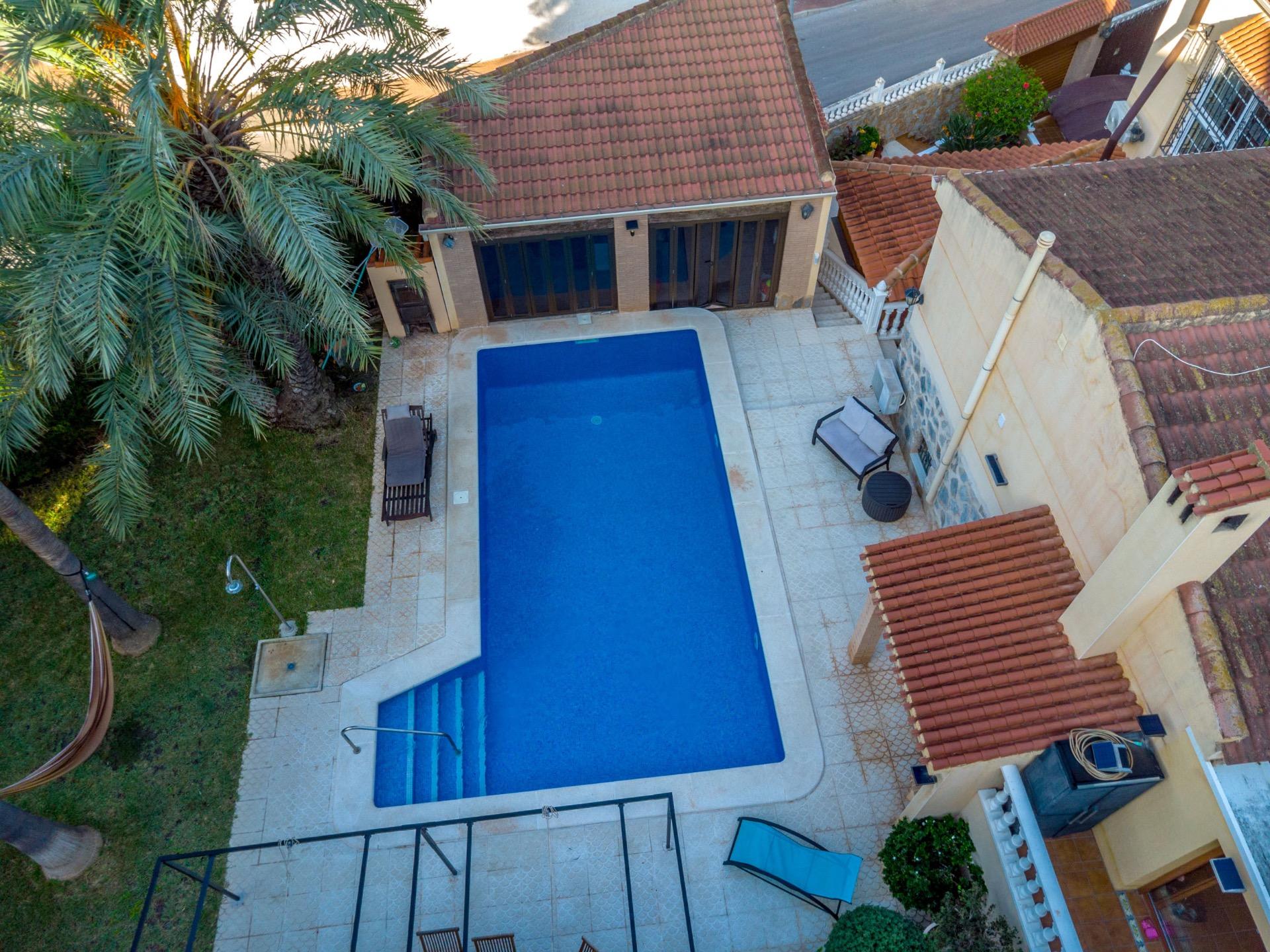 Dining area in villa for sale in Torrevieja