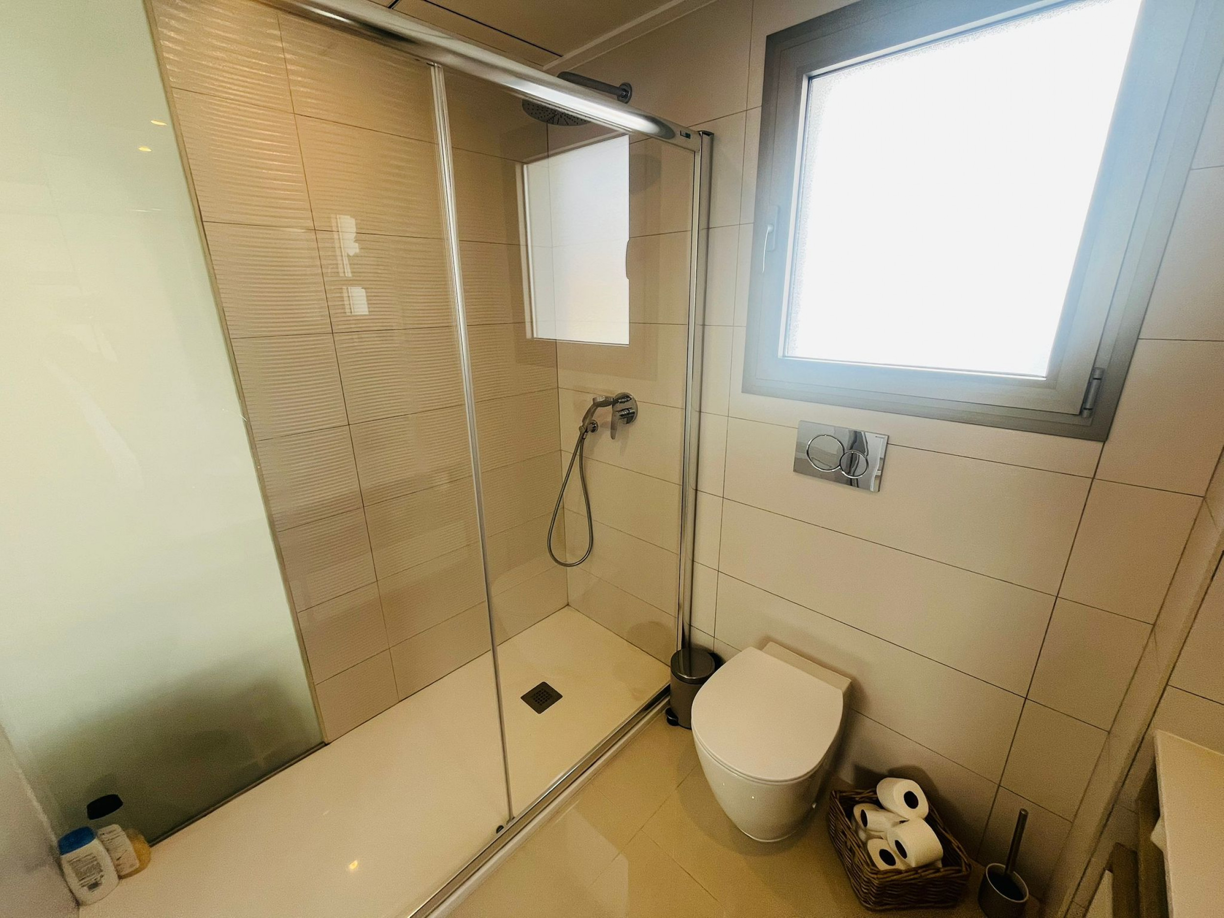 Bedroom in villa for sale in Los Alcazares