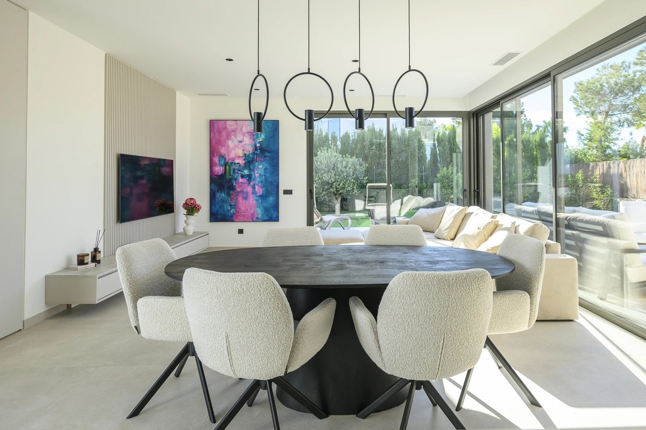 Terrace in villa for sale in Las Colinas Golf