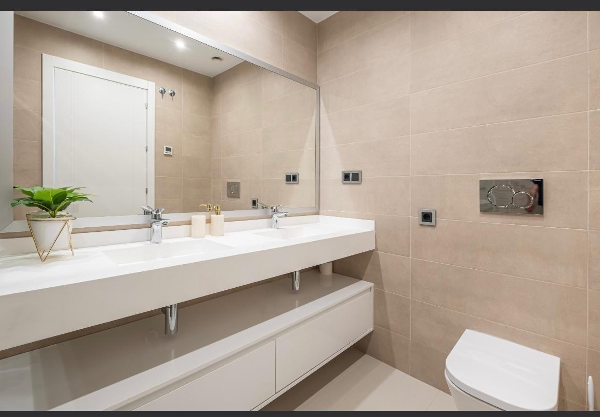 Bedrooms: 2, Bathrooms: 2, Apartment in Benidorm, Alicante, Spain
