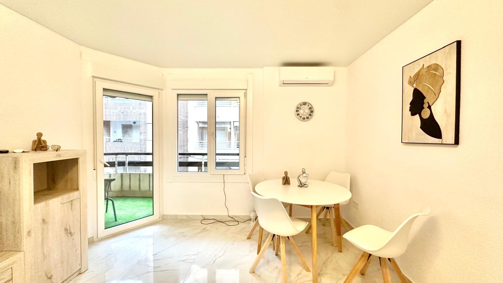 Kitchen in apartment for sale in Torrevieja