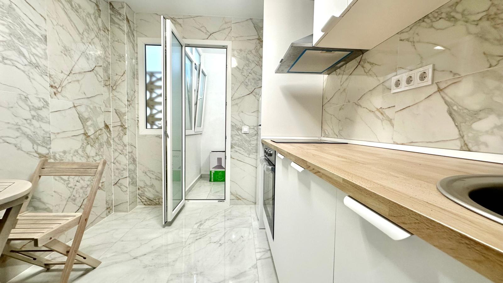 Kitchen in apartment for sale in Torrevieja