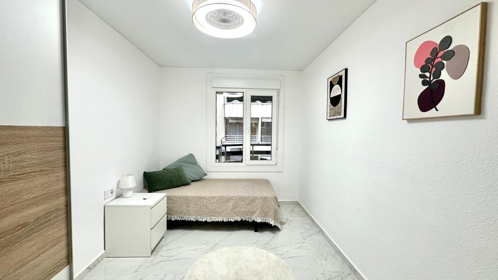 Terrace in apartment for sale in Torrevieja