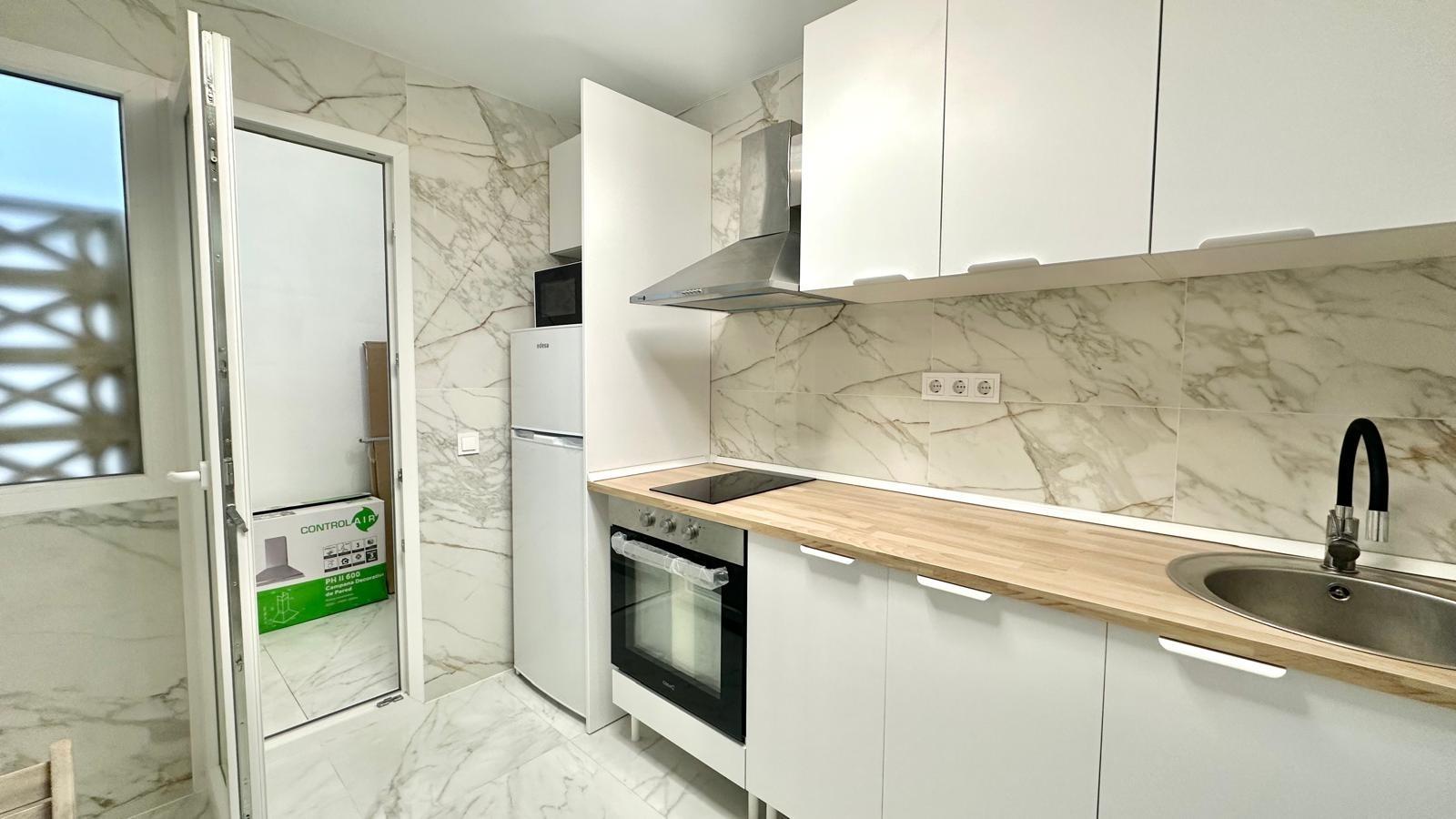 Pool area in apartment for sale in Torrevieja