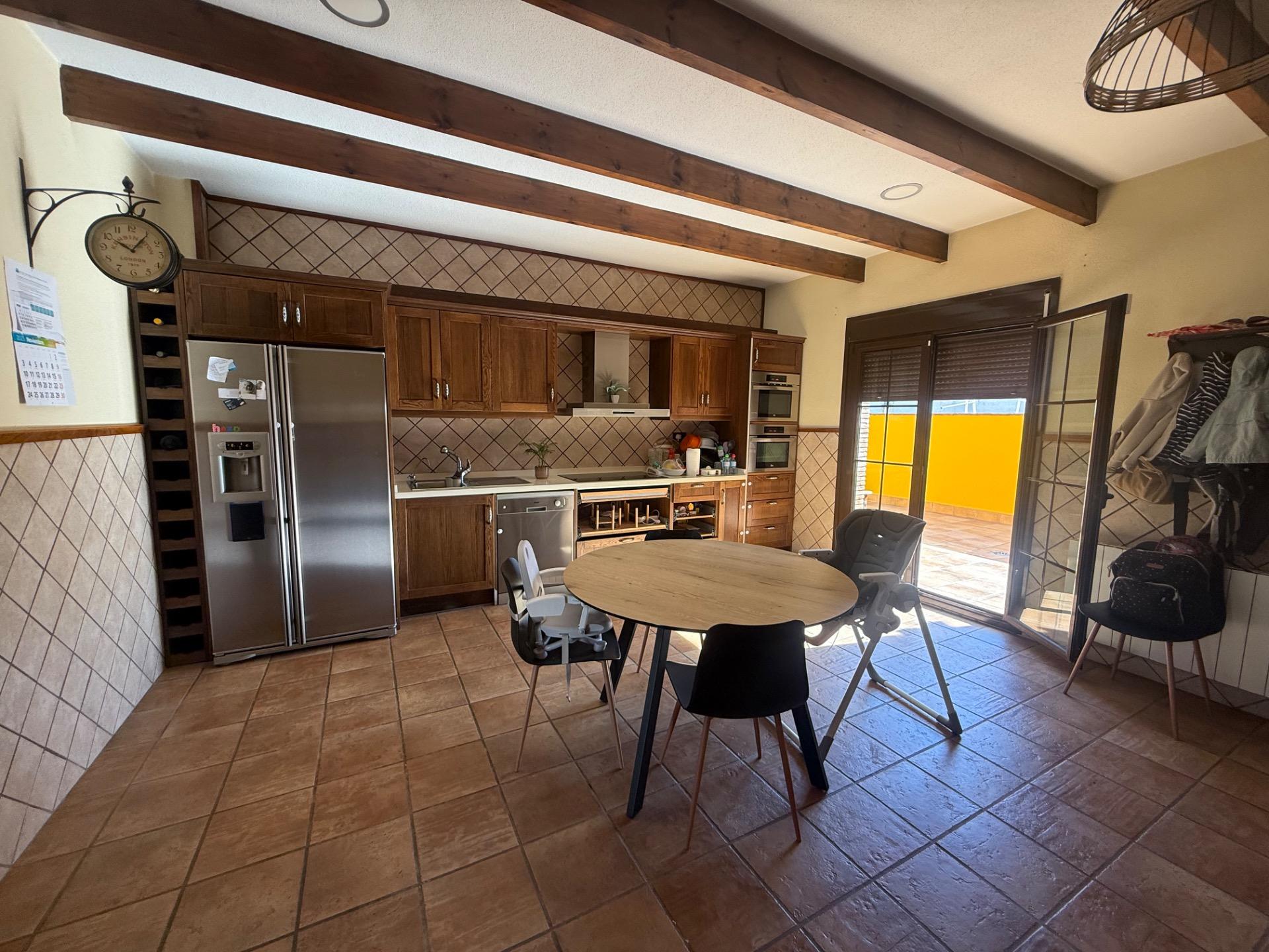 Master bedroom in terraced for sale in Avileses