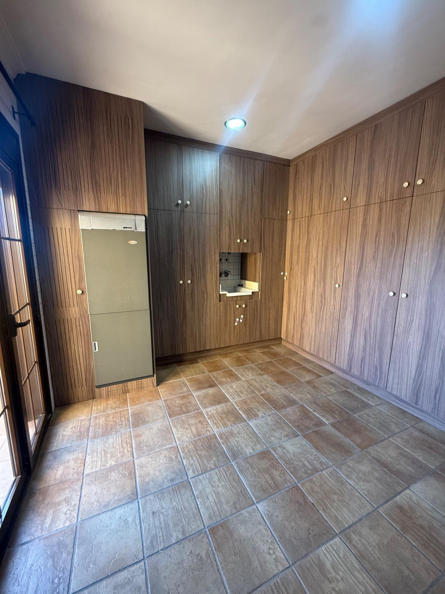Bathroom in terraced for sale in Avileses
