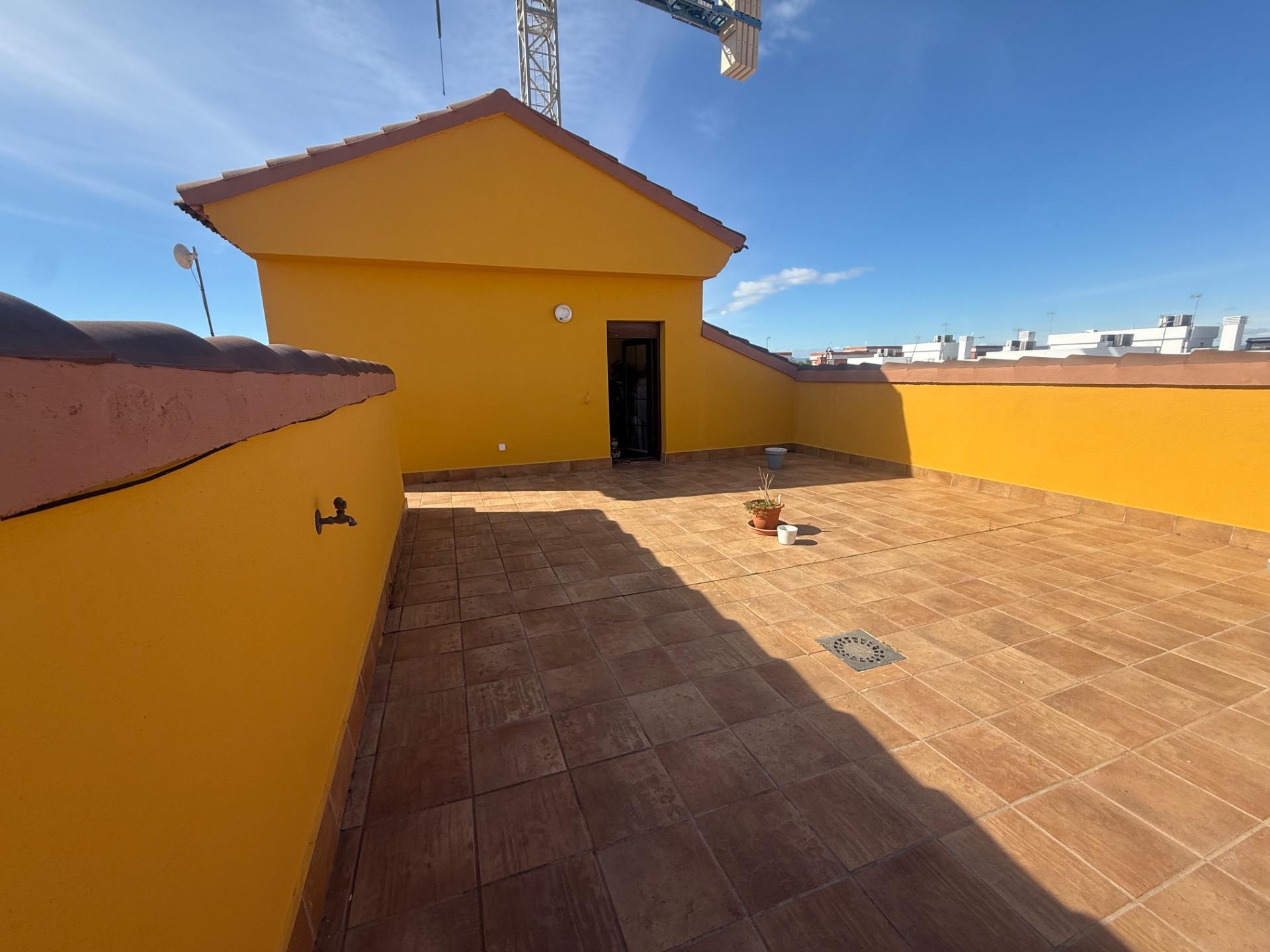 Bedroom in terraced for sale in Avileses