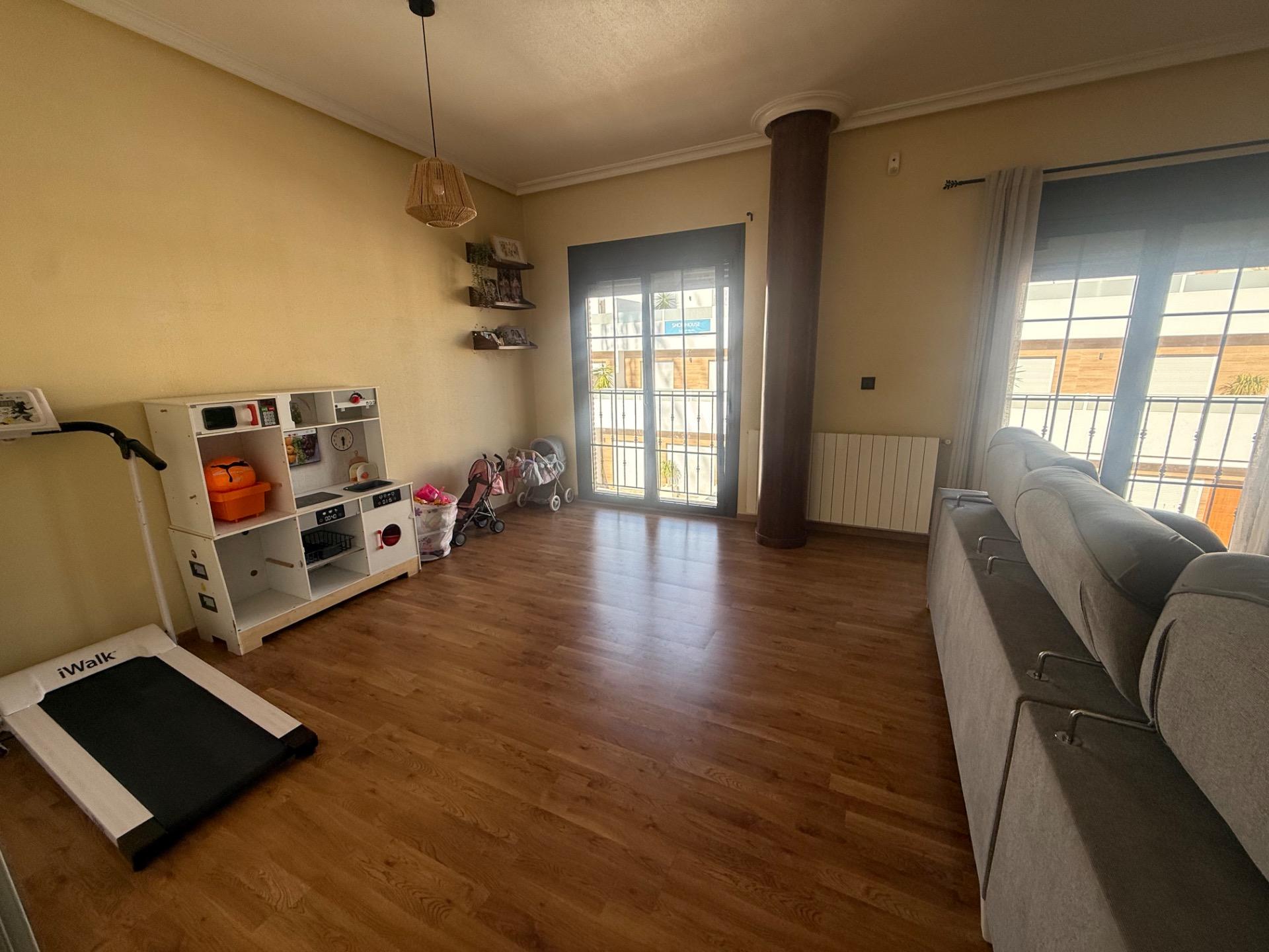 Bedroom in terraced for sale in Avileses