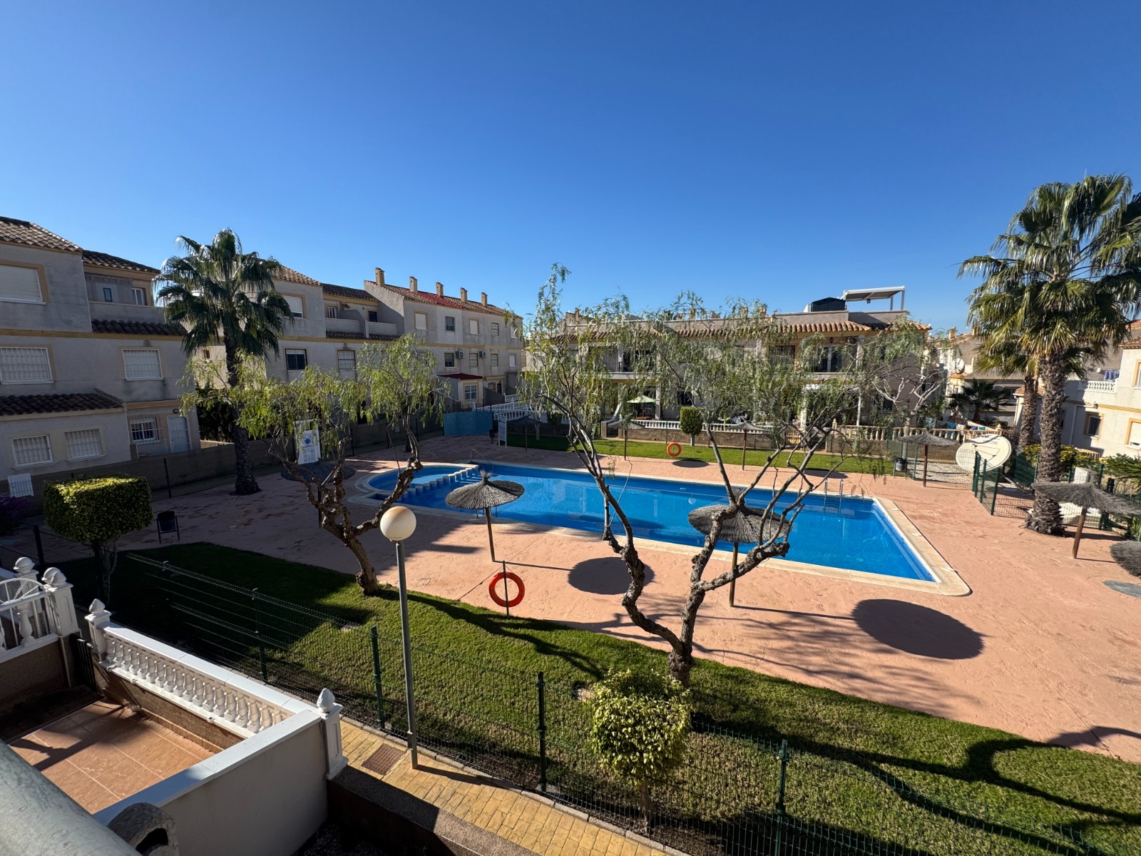 Garden in apartment for sale in Orihuela Costa