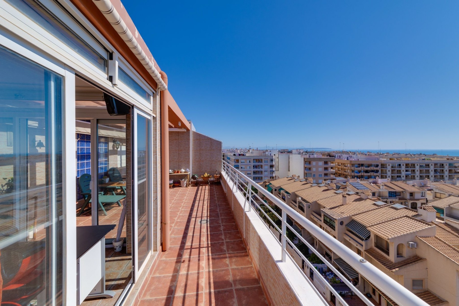 Kitchen in duplex for sale in Guardamar del Segura
