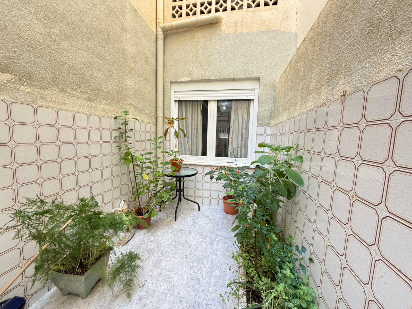 Bedroom in apartment for sale in Torrevieja