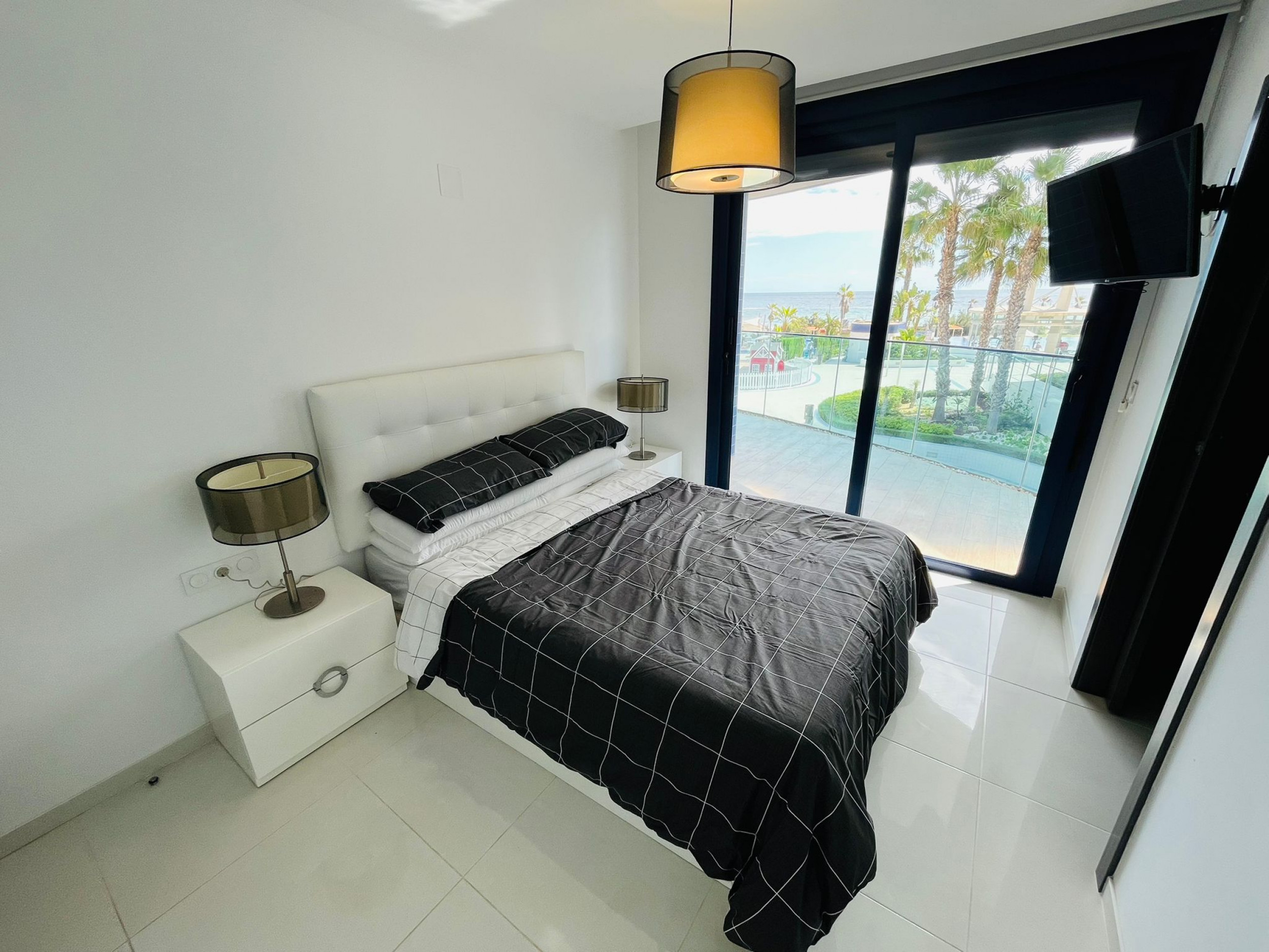 Master bedroom in apartment for sale in Punta Prima