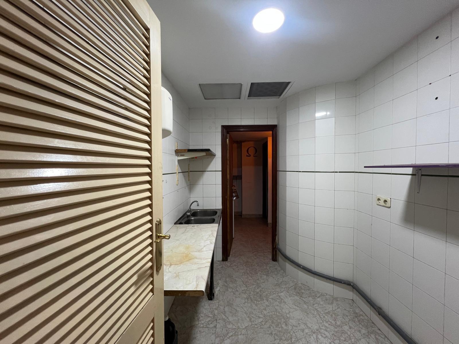 Master bedroom in commercial for sale in Torrevieja