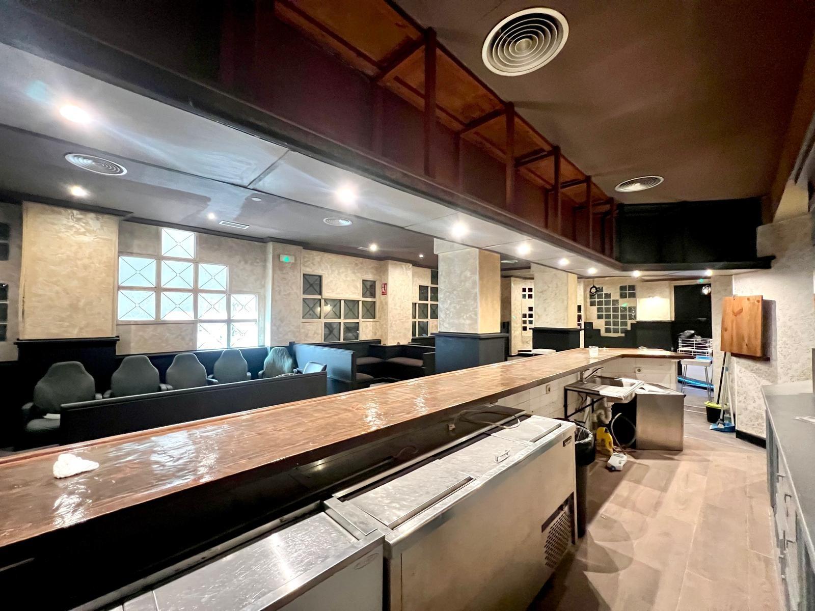 Kitchen in commercial for sale in Torrevieja