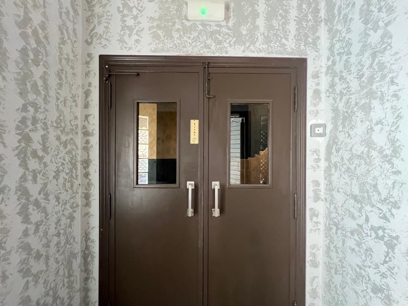 Bathroom in commercial for sale in Torrevieja