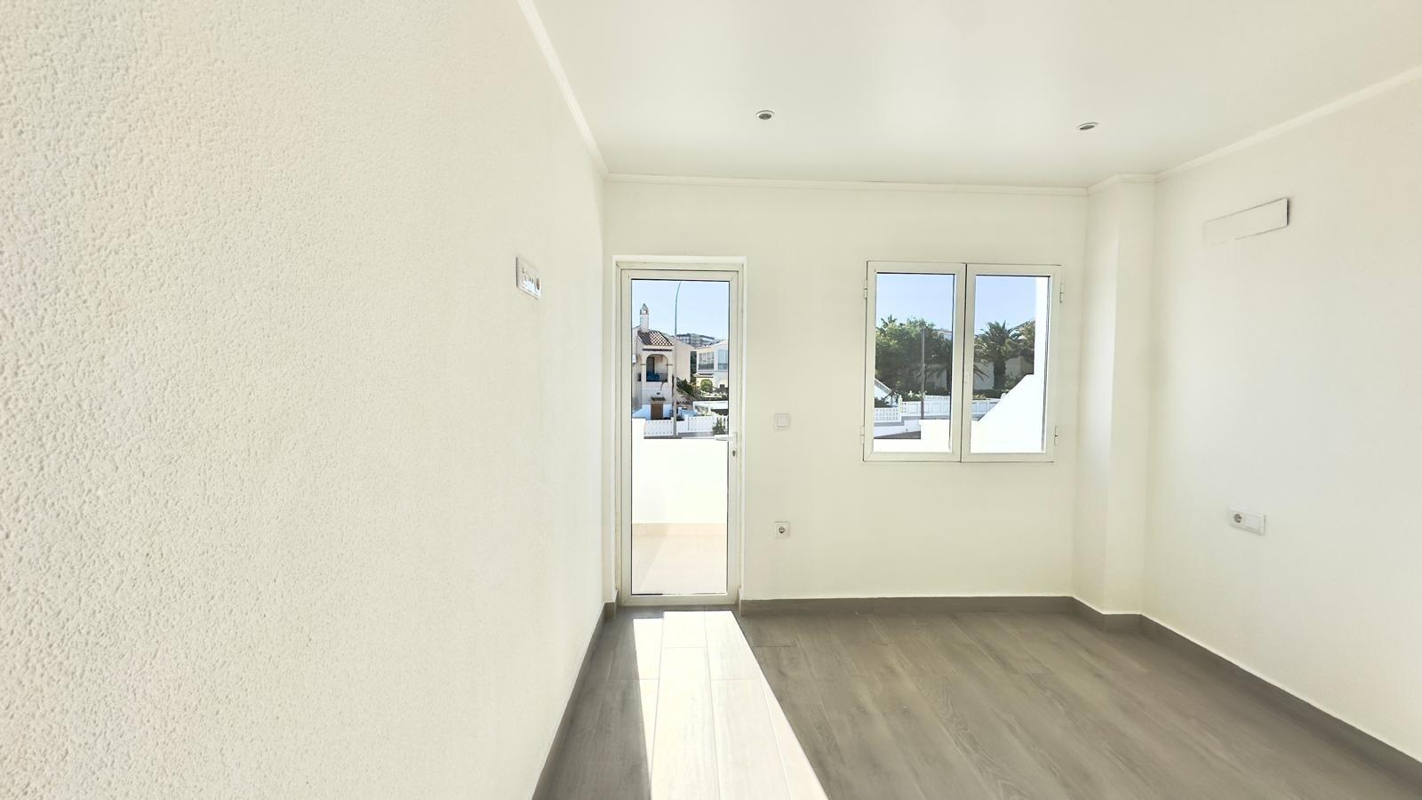 Master bedroom in terraced for sale in Torrevieja