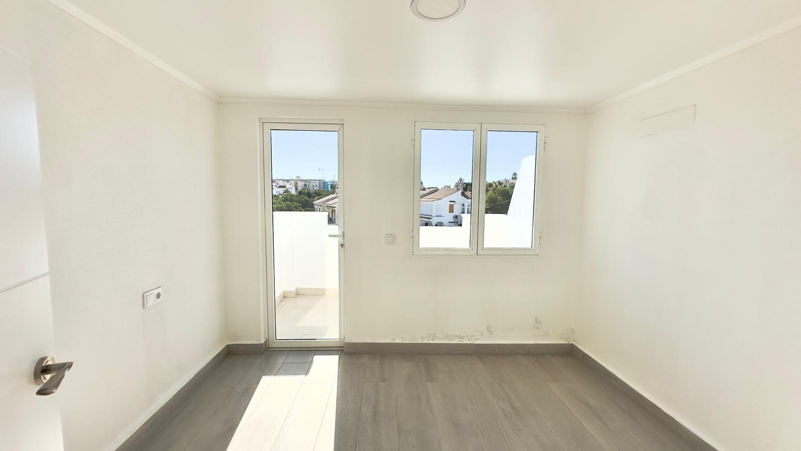Bathroom in terraced for sale in Torrevieja