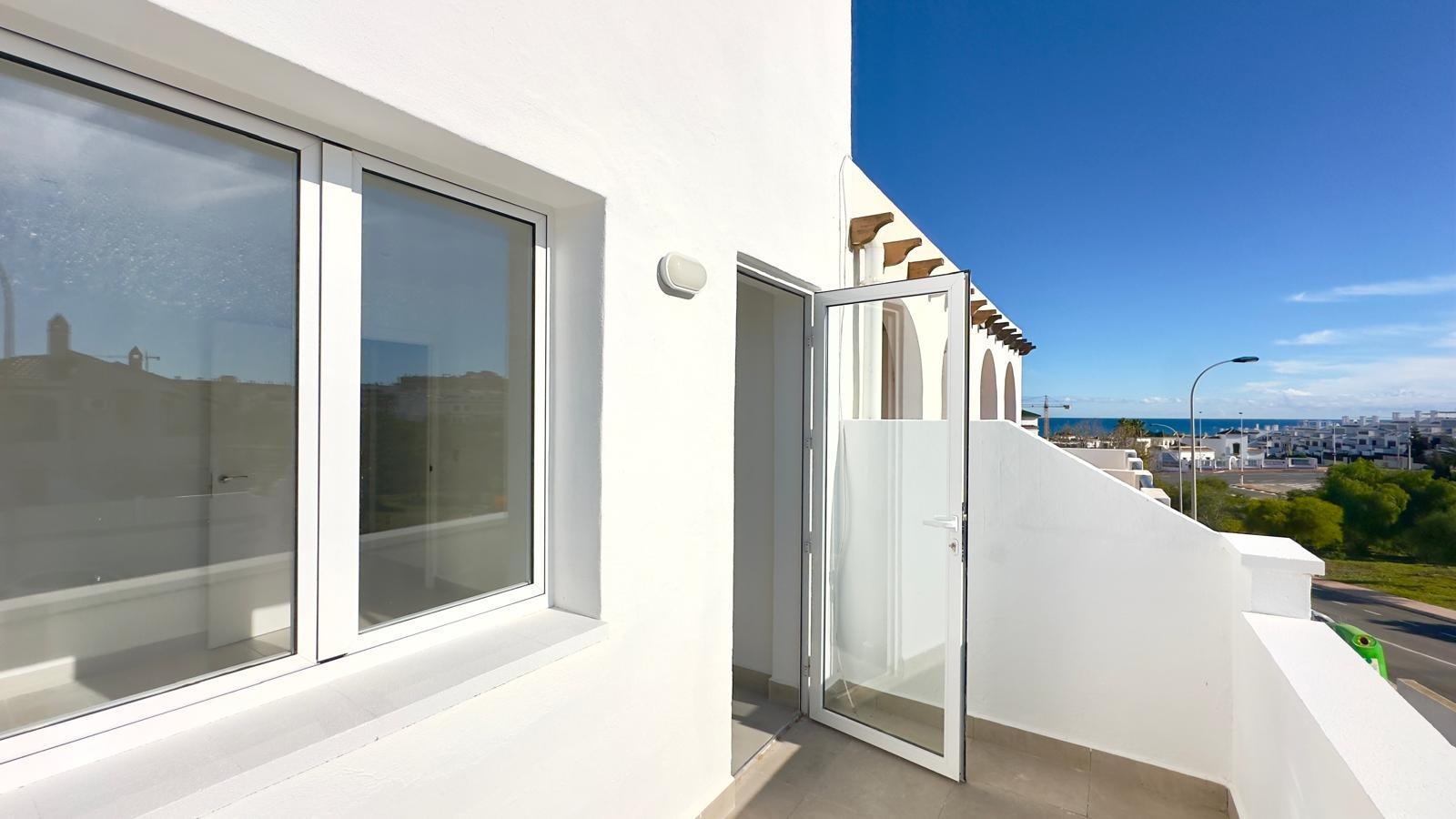 Bathroom in terraced for sale in Torrevieja