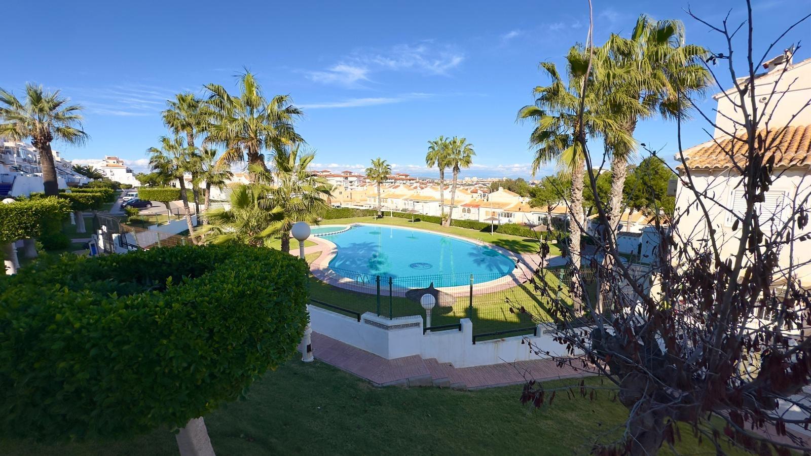 Exterior view in terraced for sale in Torrevieja