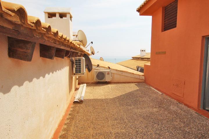 Kitchen in duplex for sale in Guardamar del Segura
