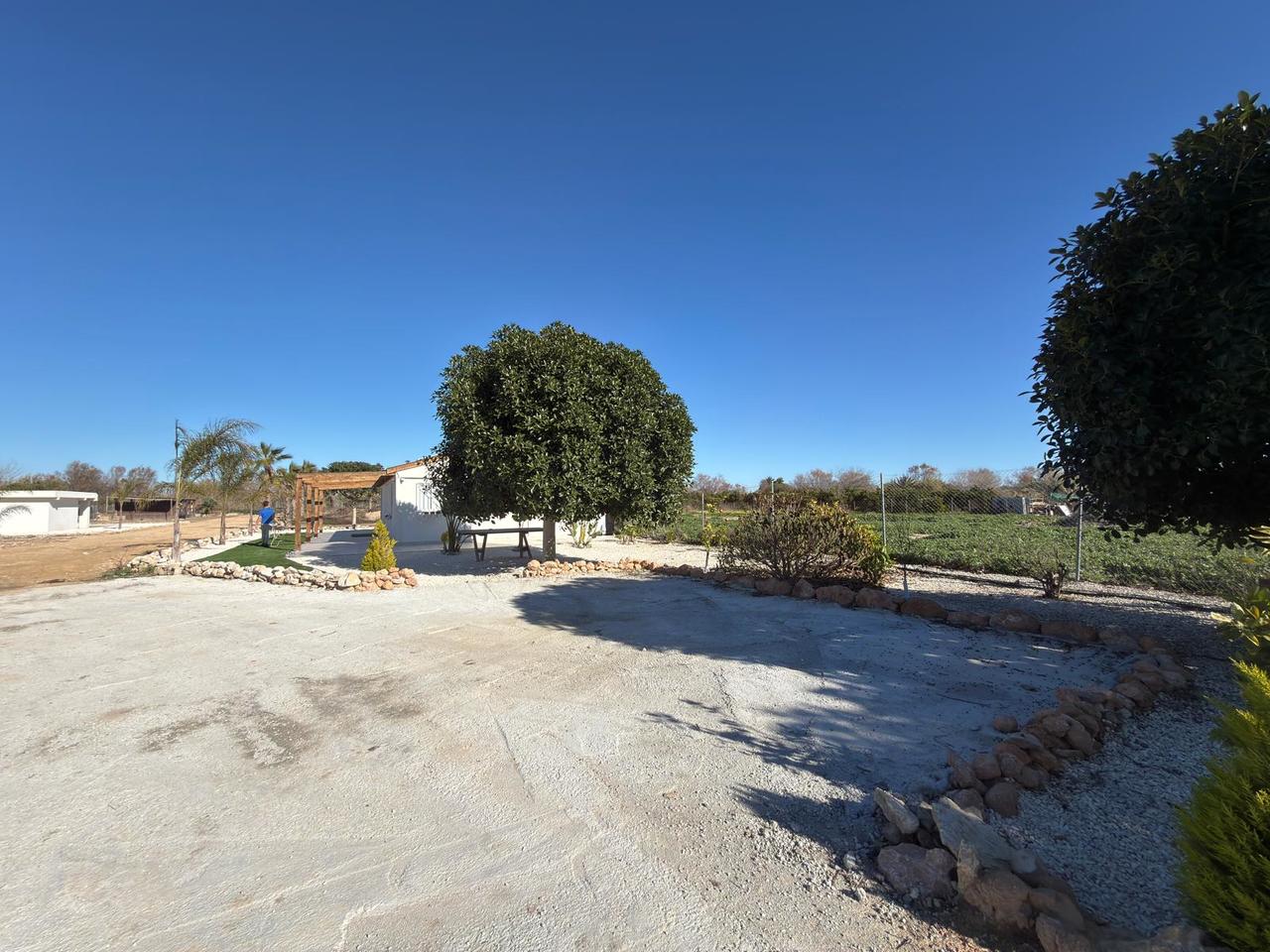 Bedroom in land for sale in Algorfa