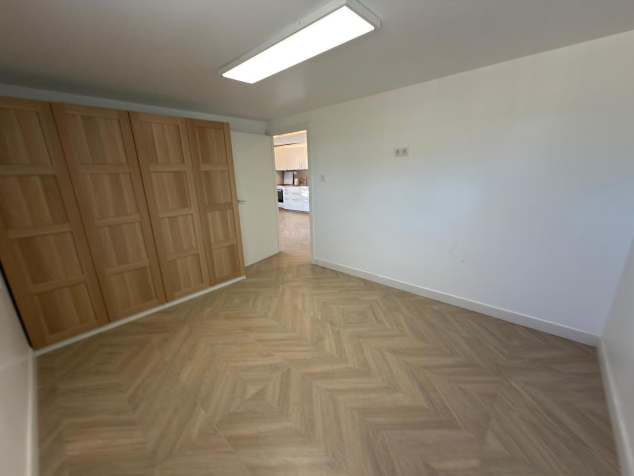 Master bedroom in land for sale in Algorfa