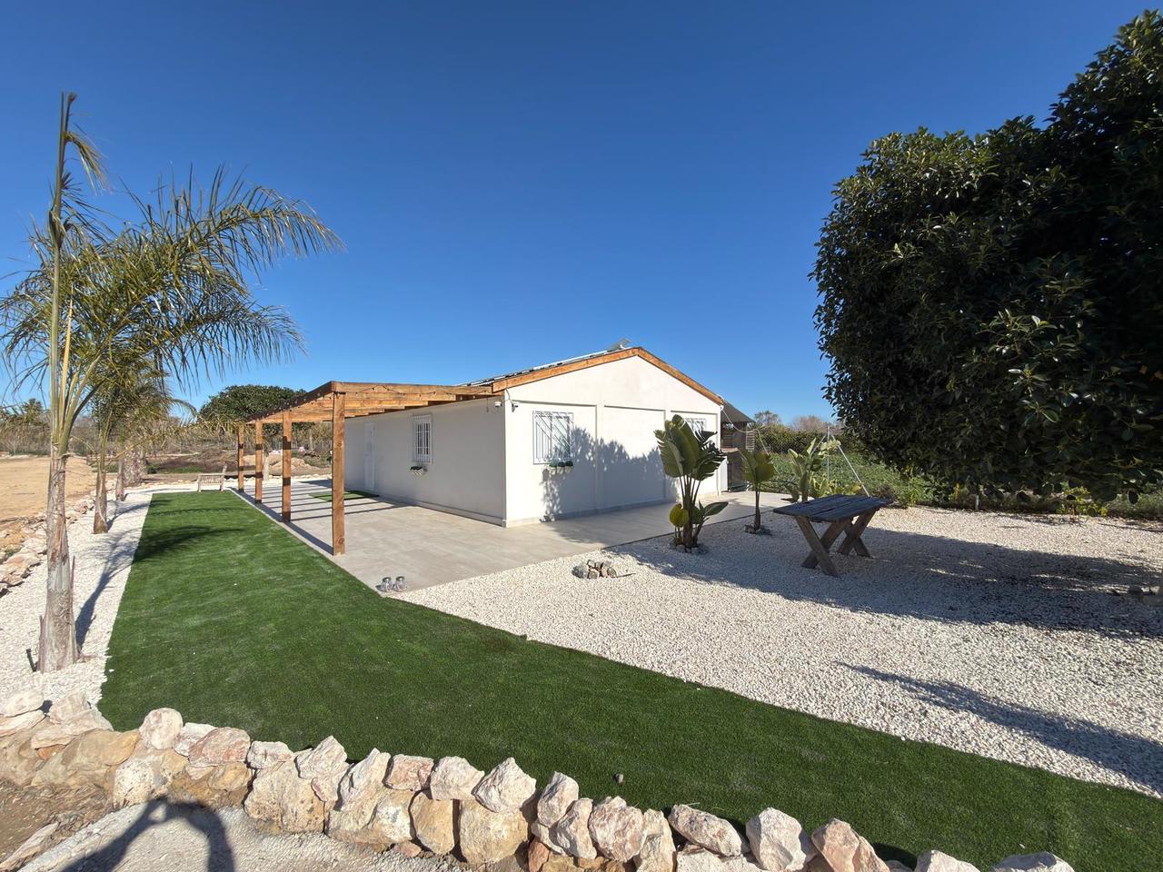 Bedroom in land for sale in Algorfa