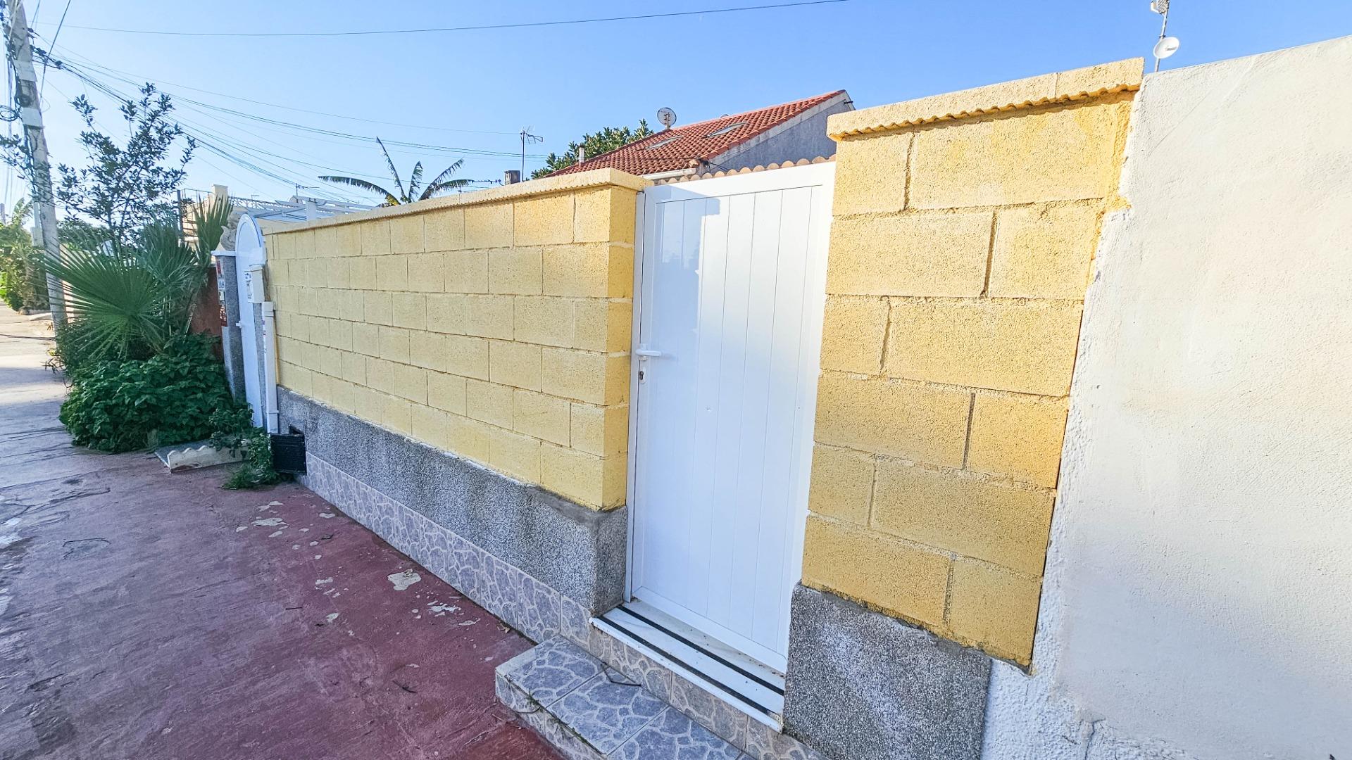 Garden in terraced for sale in Torrevieja