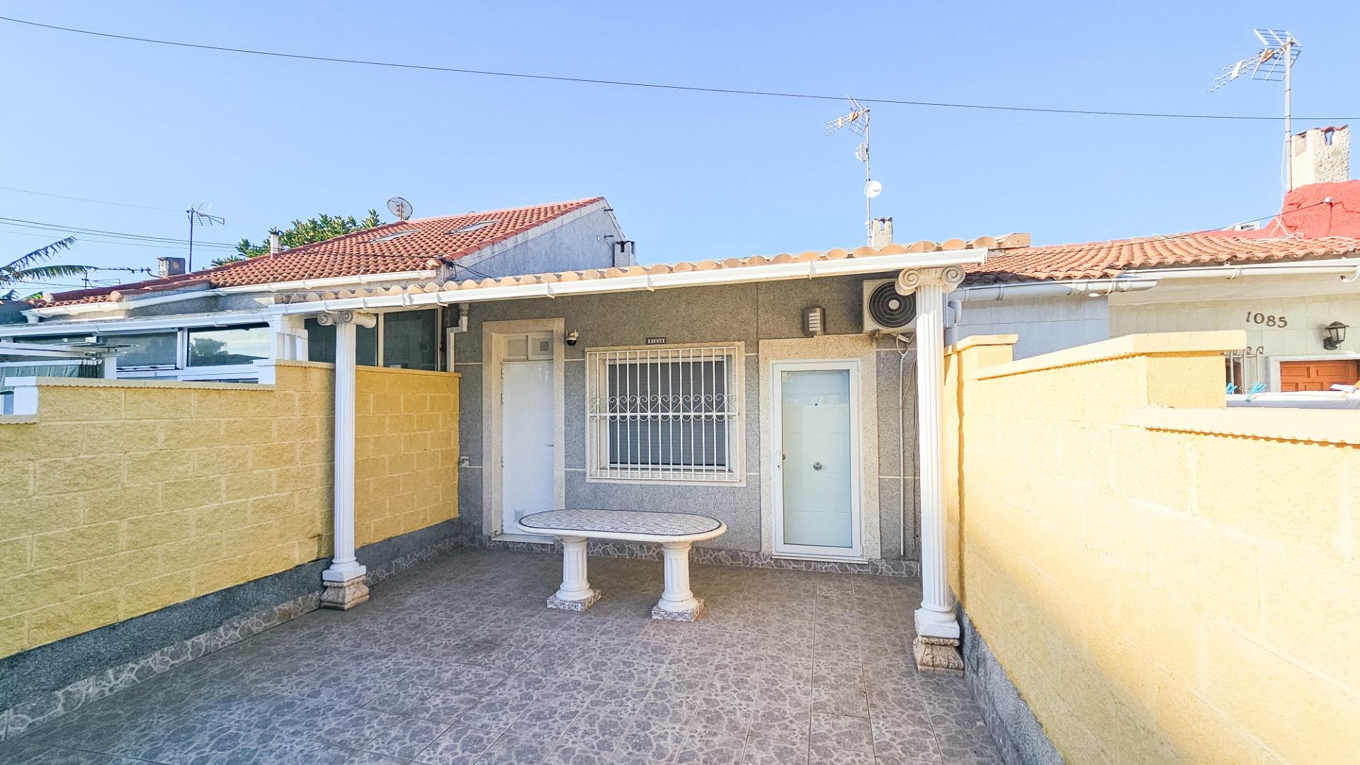 Dining area in terraced for sale in Torrevieja