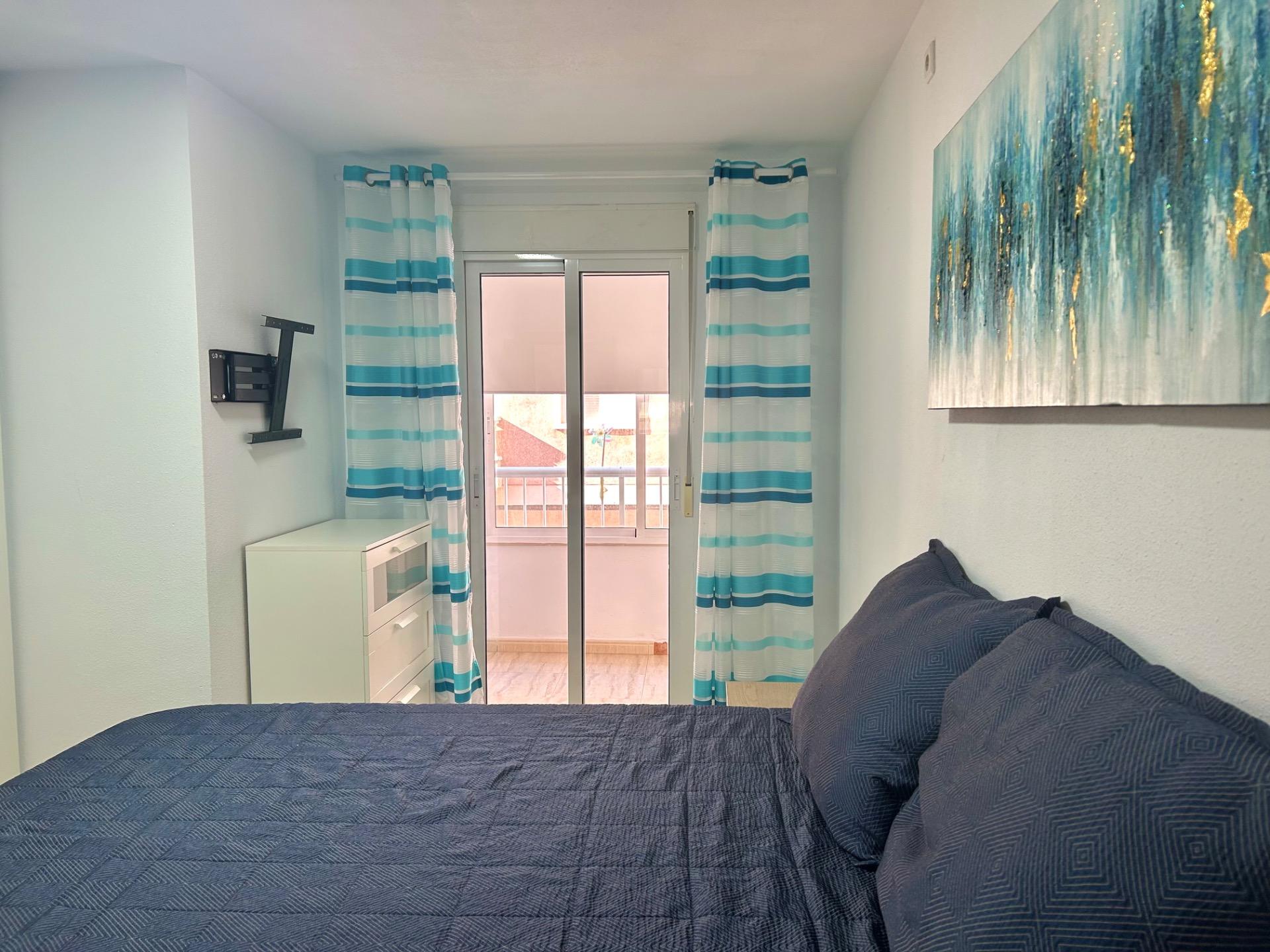 Bedroom in apartment for sale in Torrevieja