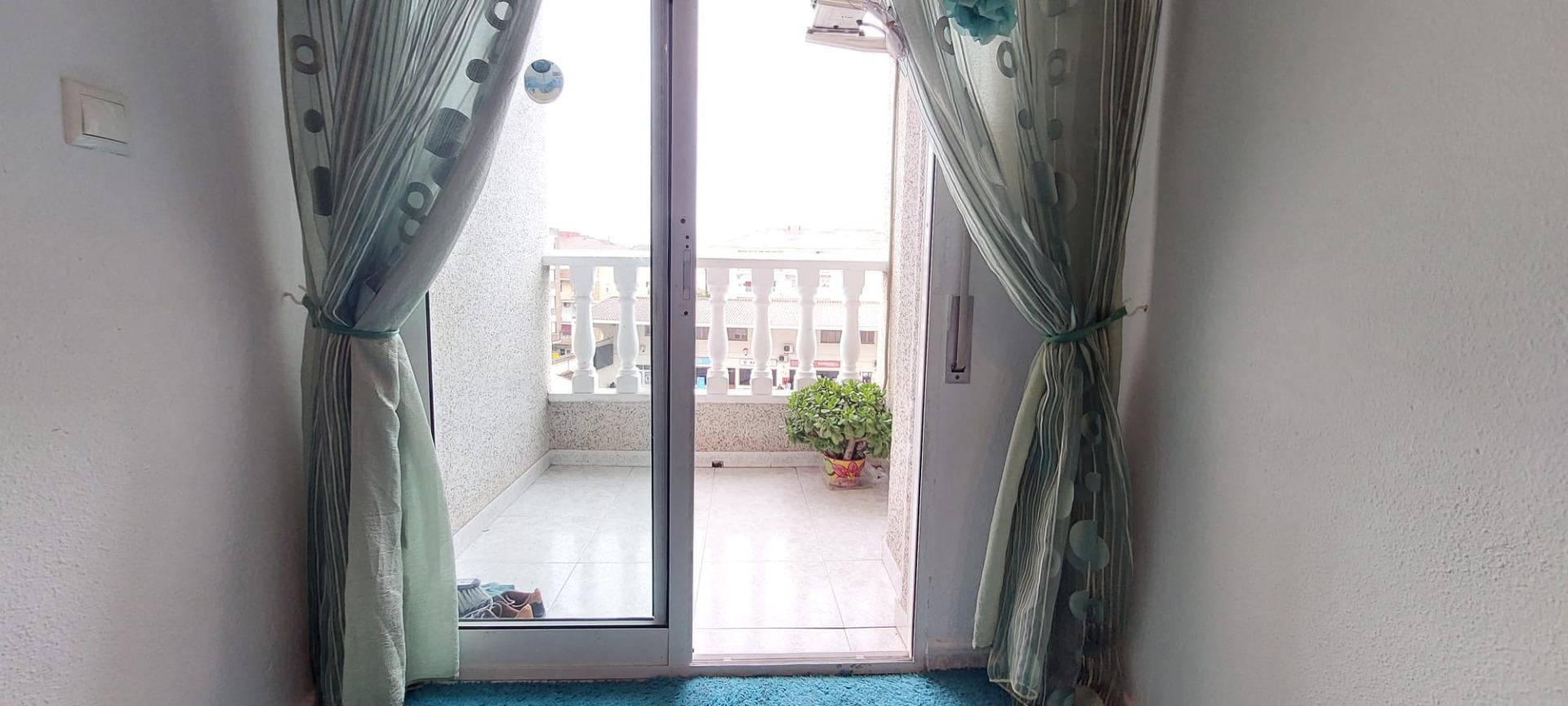 Terrace in apartment for sale in Torrevieja