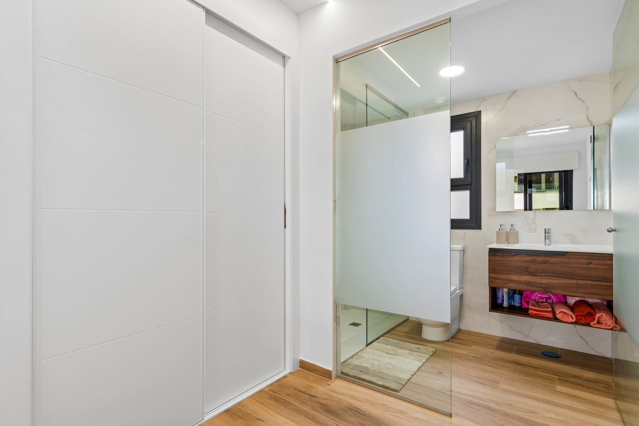 Terrace in apartment for sale in Villamartin