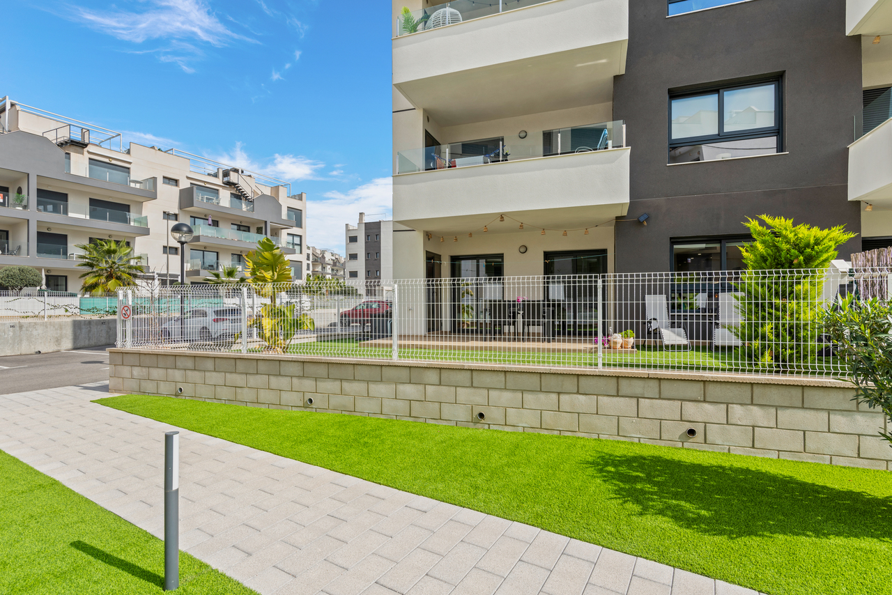 Master bedroom in apartment for sale in Villamartin