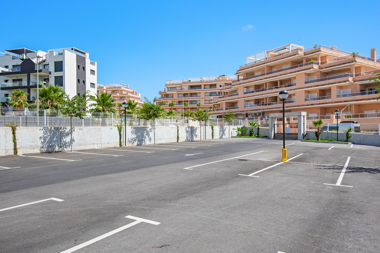 Master bedroom in apartment for sale in Villamartin