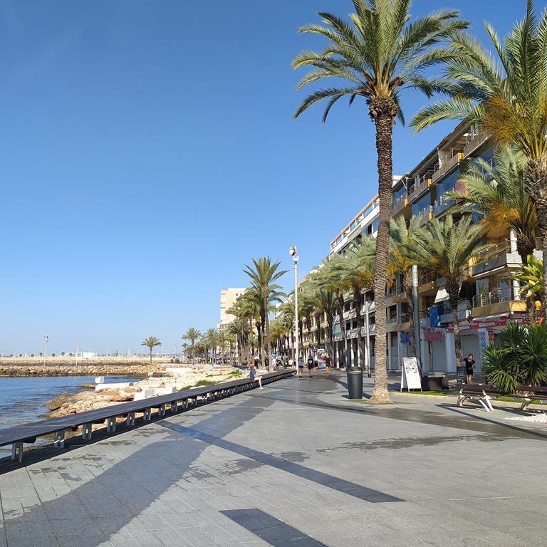 Bathroom in apartment for sale in Torrevieja