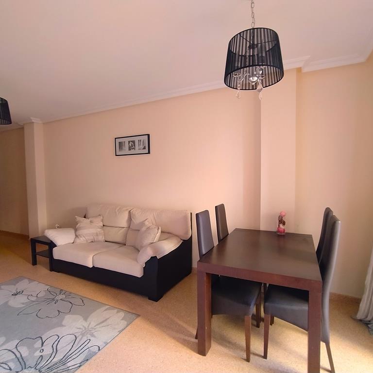 This 74 m² apartment is in excellent condition and ready to move into