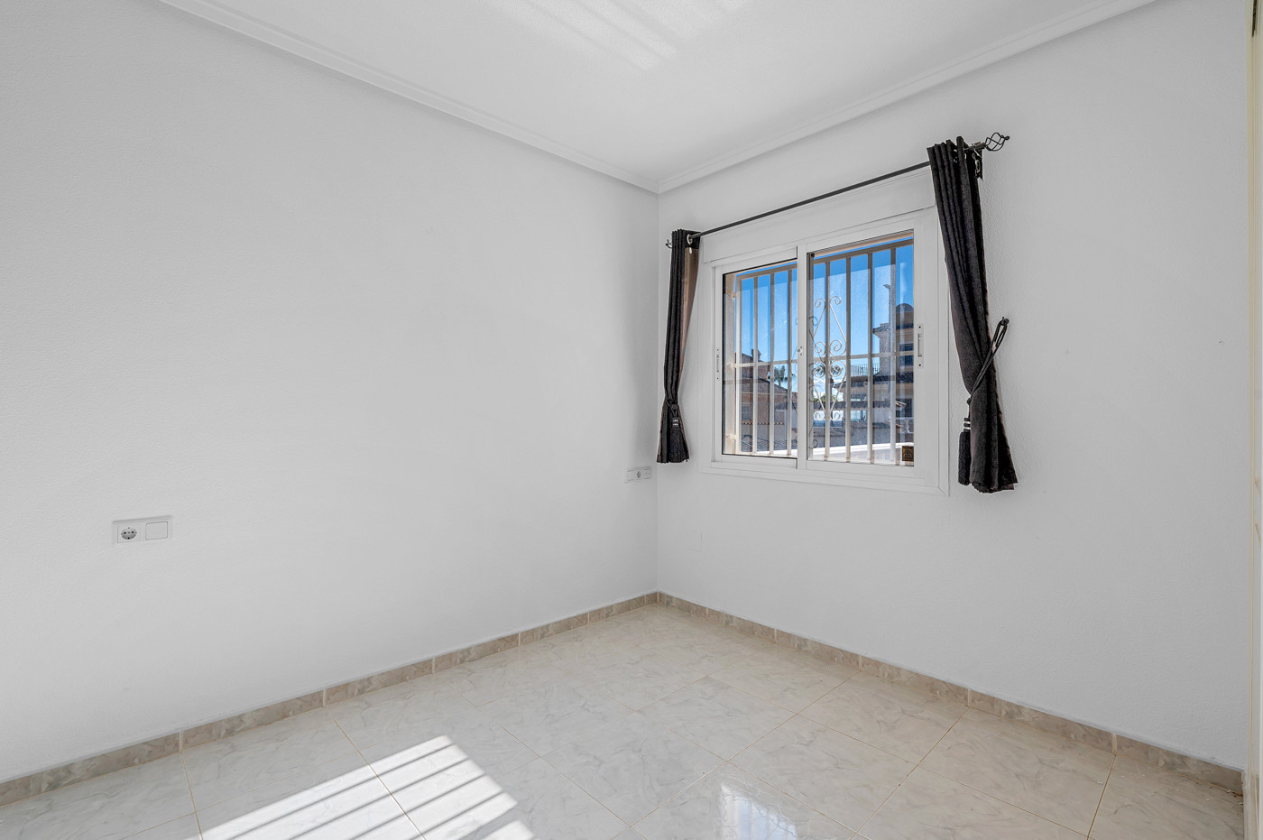Bedroom in villa for sale in Ciudad Quesada
