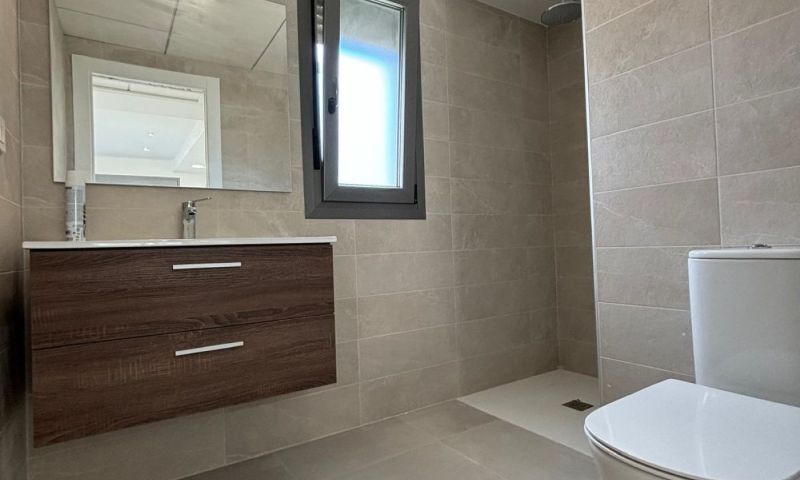 Garden in villa for sale in Orihuela Costa