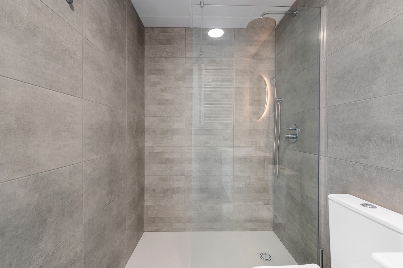 Master bedroom in apartment for sale in Torre Pacheco