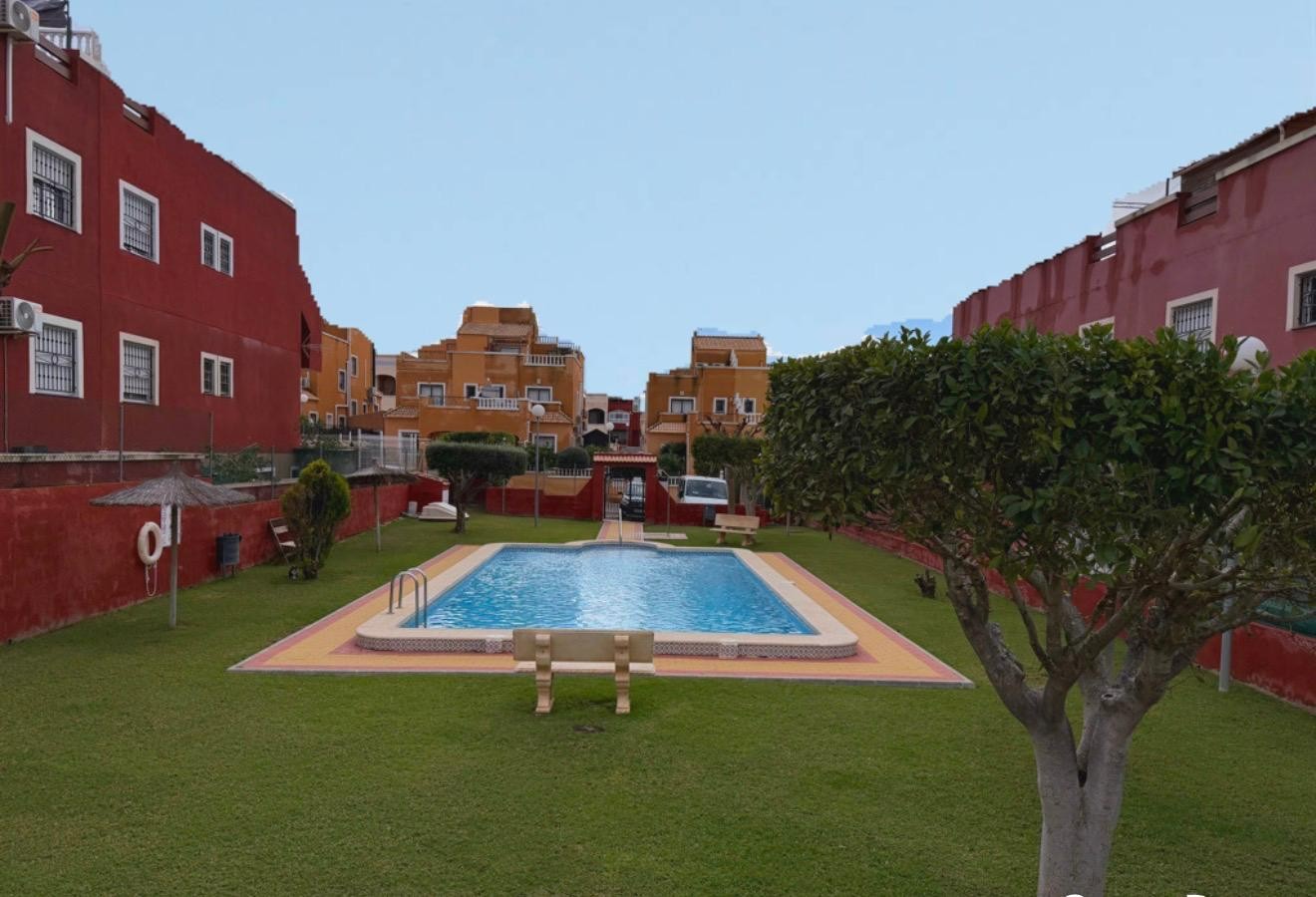 Bedroom in apartment for sale in Orihuela Costa