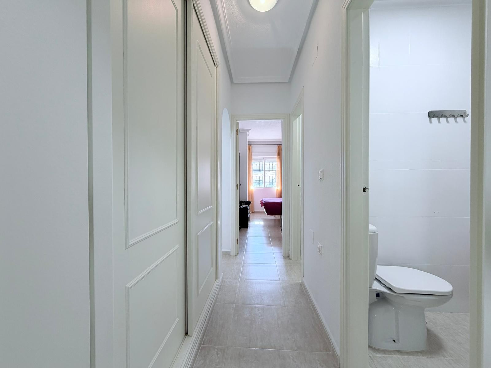 Bedroom in apartment for sale in Orihuela Costa