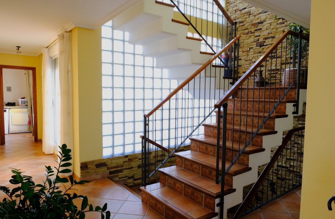 Terrace in villa for sale in Orihuela